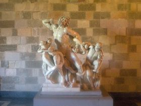 Statue.jpg