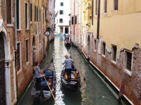 Gondoliers.jpg