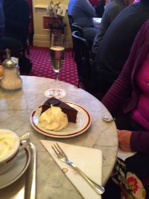 SacherTorteatHotelSacher.jpg